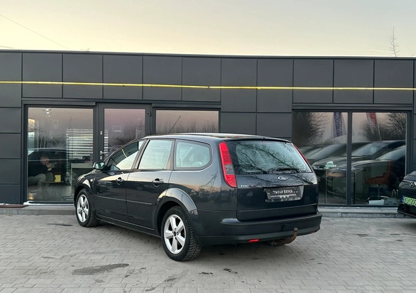Ford Focus cena 9900 przebieg: 255000, rok produkcji 2007 z Gniezno małe 301